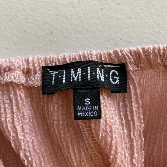 Off the Shoulder Blush Crop Top - Picture 3 of 4